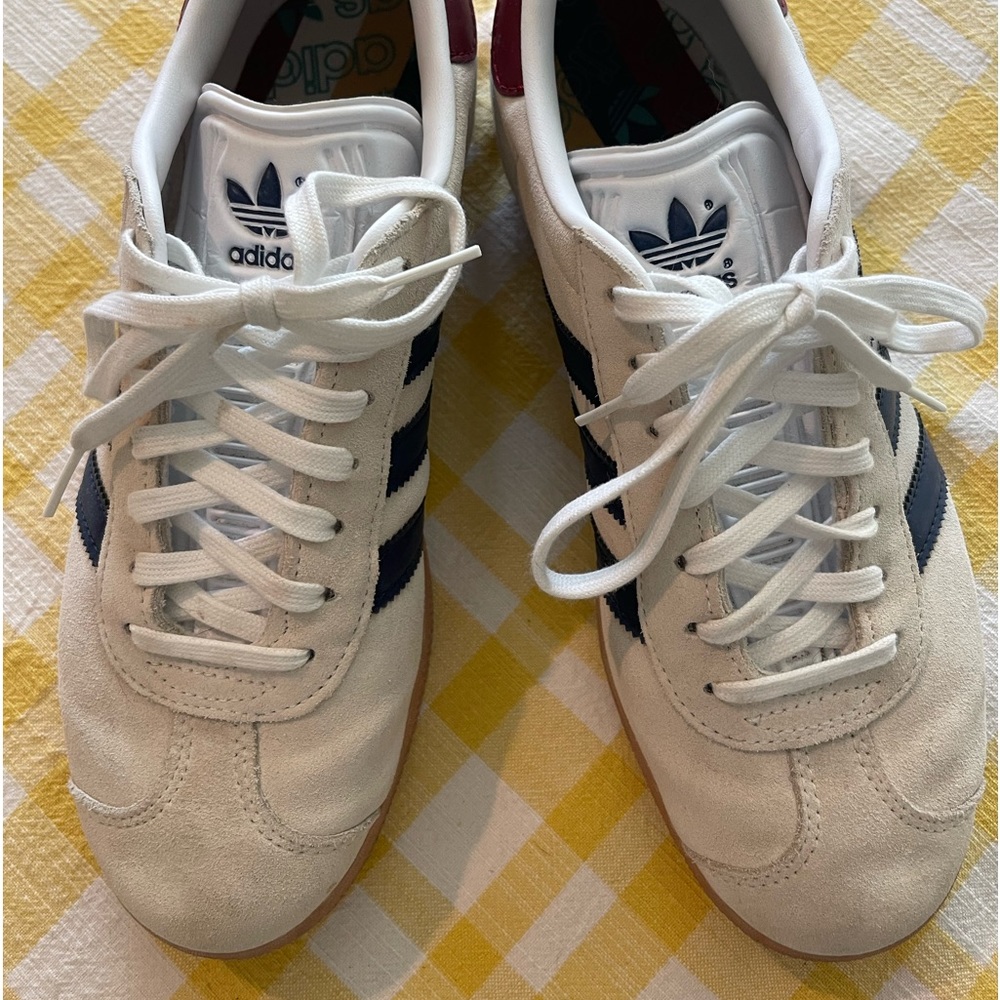 Adidas Gazelles. Oatmeal suede with navy and maroon accents. Size 7 men’s.